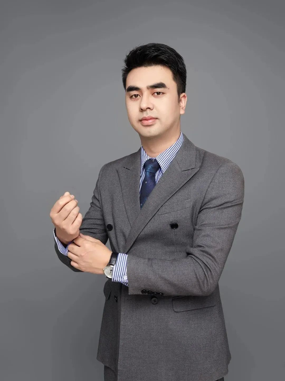 三亞鼎晨房地産咨詢有限公司中嘉錦院項目負責人 周輝晖.jpg